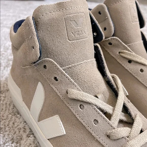 Veja Women’s Minotaur Suede Hi-Top Sneaker Dune—9 - Picture 8 of 14